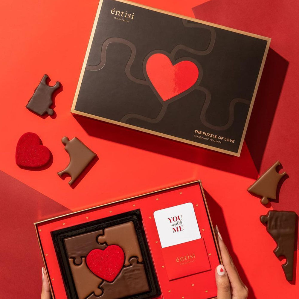 Product,Red,Font,Material property,Magenta,Carmine,Design,Paper,Event,Brand