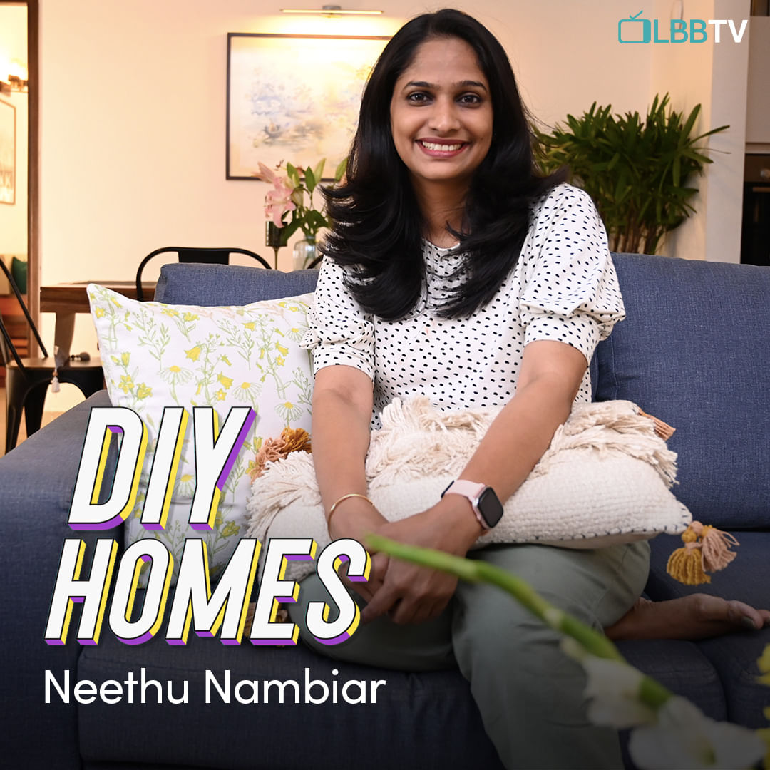 Smile,Fashion,Comfort,Happy,Thigh,Cool,Publication,Morning,Leisure,Knee