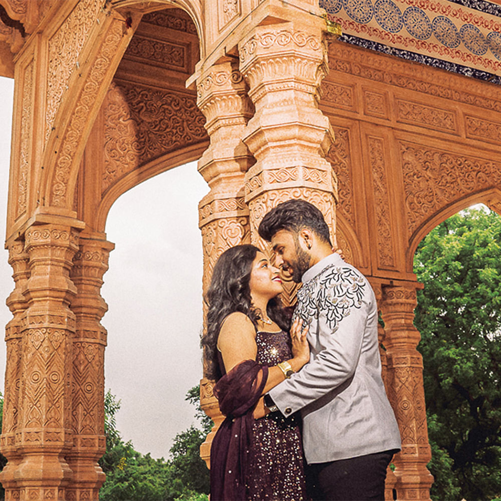 Photograph,Temple,Tree,Building,Gesture,Plant,Happy,People in nature,Flash photography,Tints and shades