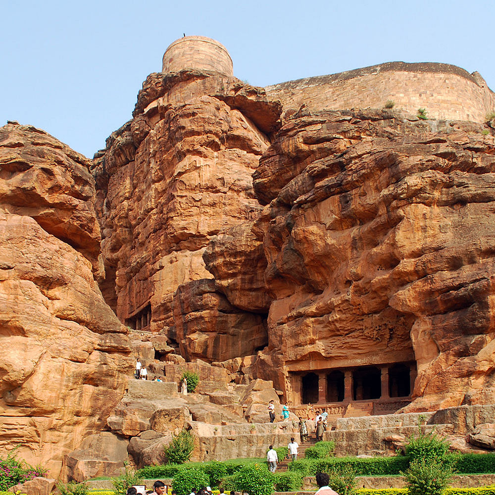 Plant,Sky,Bedrock,Mountain,Natural landscape,Formation,Landscape,Outcrop,Archaeological site,Erosion