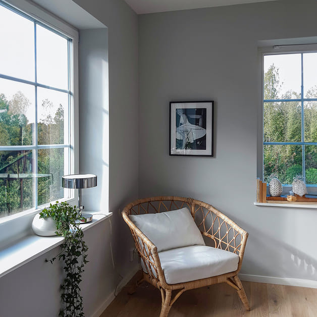 5 Foolproof Ways To Decorate The Corners Of Your Home | LBB