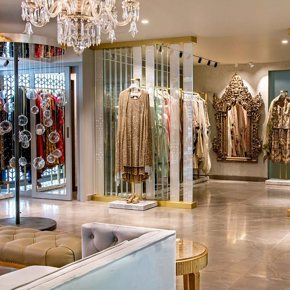 Window Display Ideas Ethnic Display When It Comes To Women's Ethnic Wear  😍🥻👩🏻,, image size:1000x1000