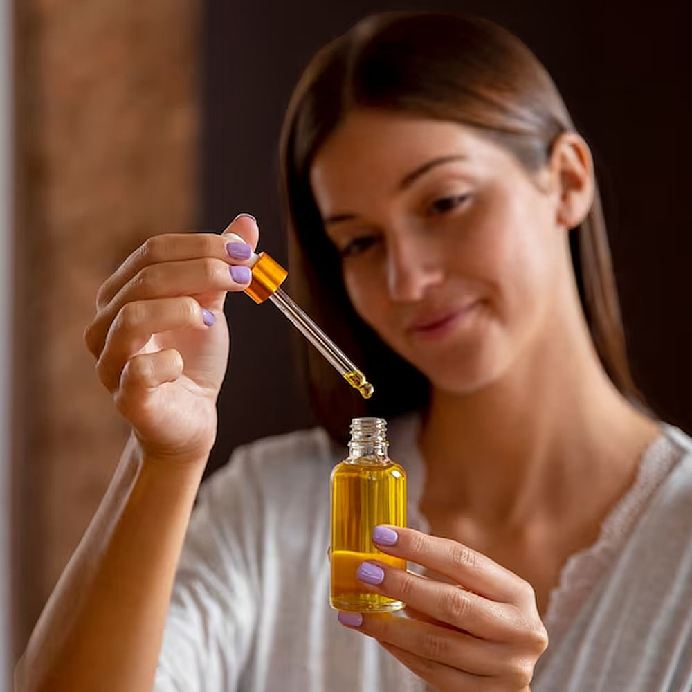 Hand,Test tube,Eyelash,Smile,Ear,Gesture,Finger,Plastic bottle,Nail,Thumb