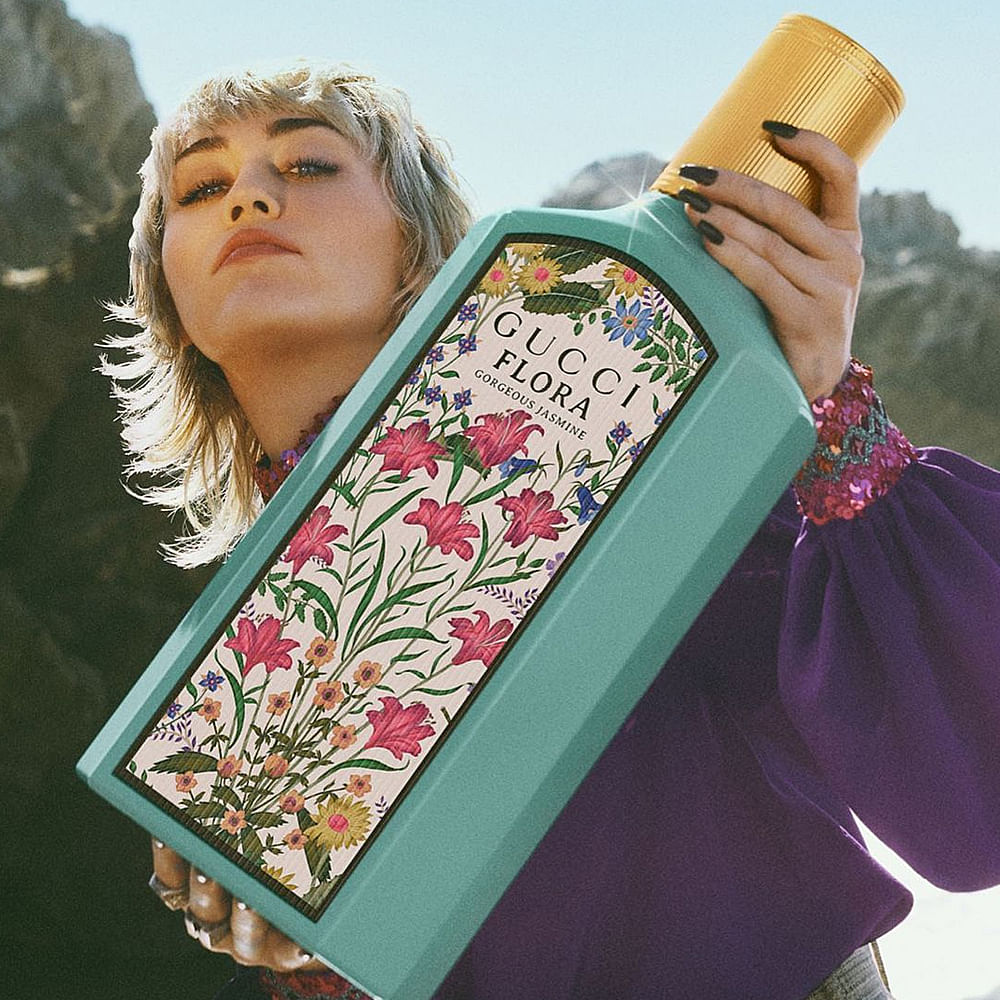 Sky,Bottle,Drink,Happy,Art,Glass bottle,Magenta,Travel,Distilled beverage,Flower