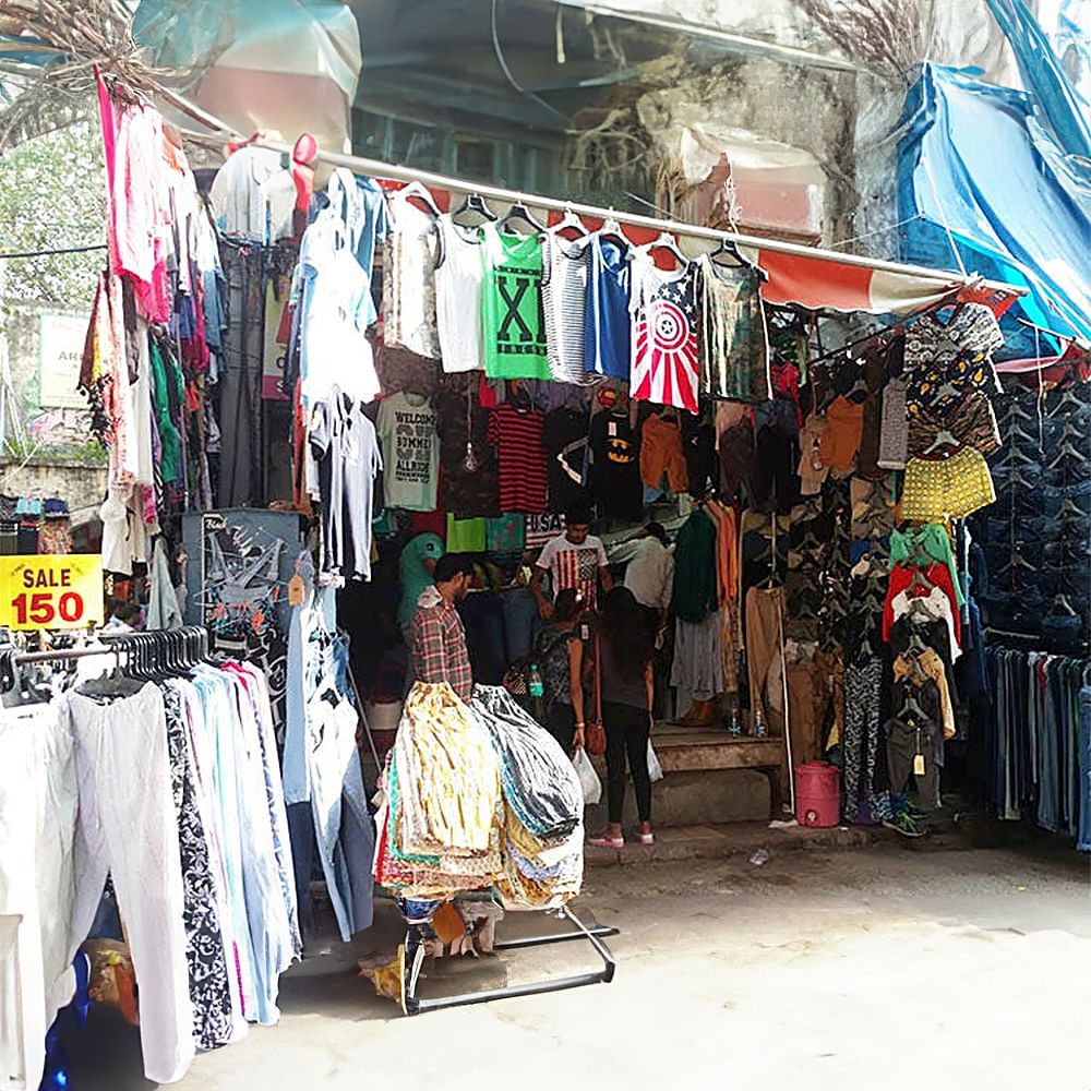 Selling,Fashion,Textile,Shopping,Market,Retail,City,Flea market,Trade,Marketplace