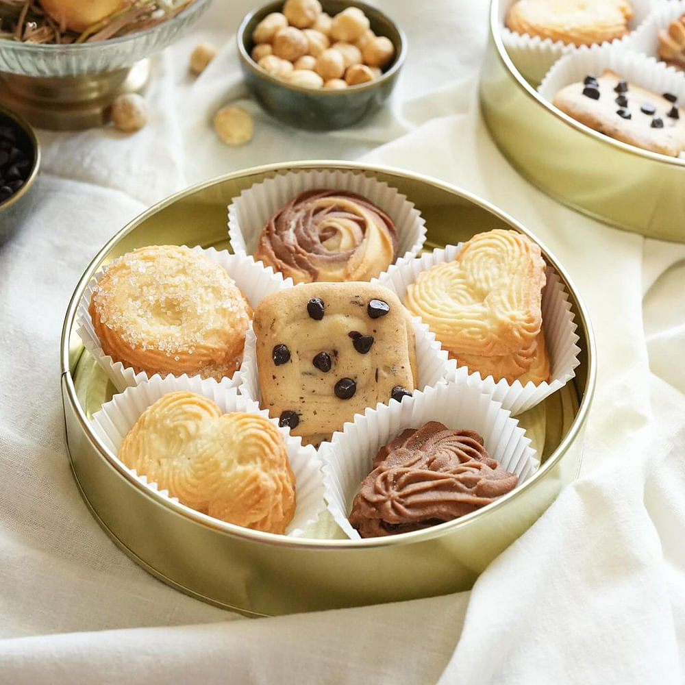 Food,Tableware,Dishware,Ingredient,Recipe,Baked goods,Baking cup,Cuisine,Cake,Cupcake