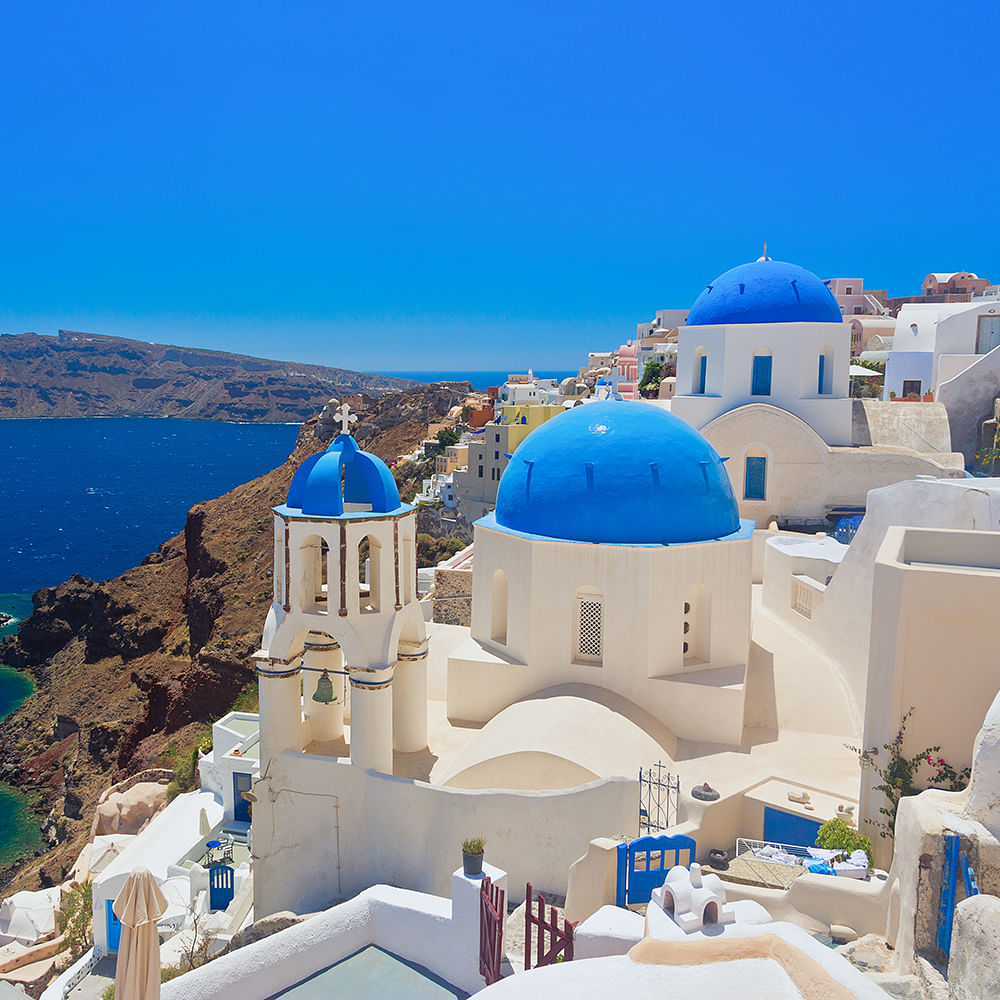 Sky,Water,Daytime,Property,Blue,Azure,World,Window,Travel,Landscape