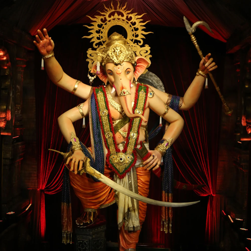 Entertainment,Dance,Performing arts,Event,Performance art,Mythology,Dancer,Choreography,Jewellery,Ritual