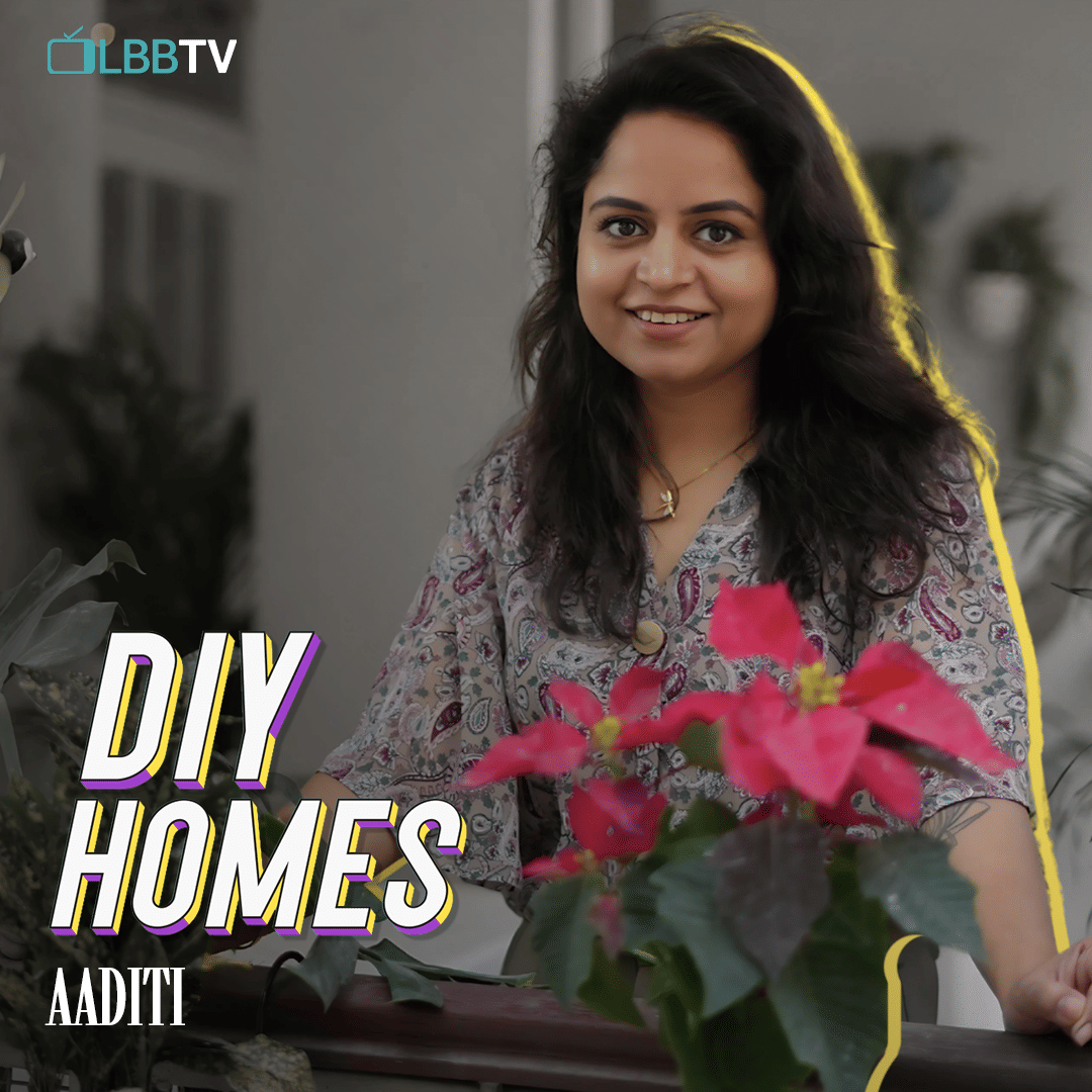 Happiness,Textile,Black hair,Smile,Long hair,Floral design,Living room,Houseplant