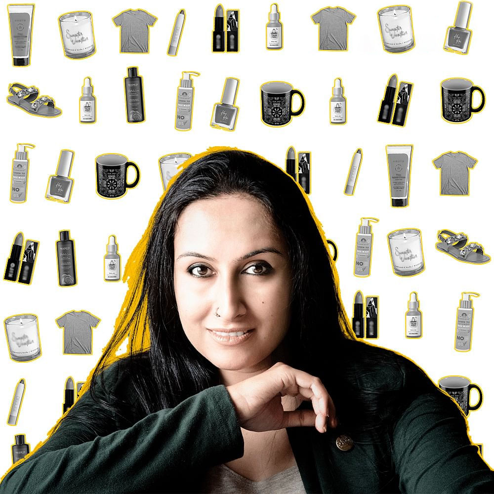 Facial expression,Black hair,Long hair,Personal care,Advertising,Makeover,Nail,Cosmetics,Hair care,Happiness