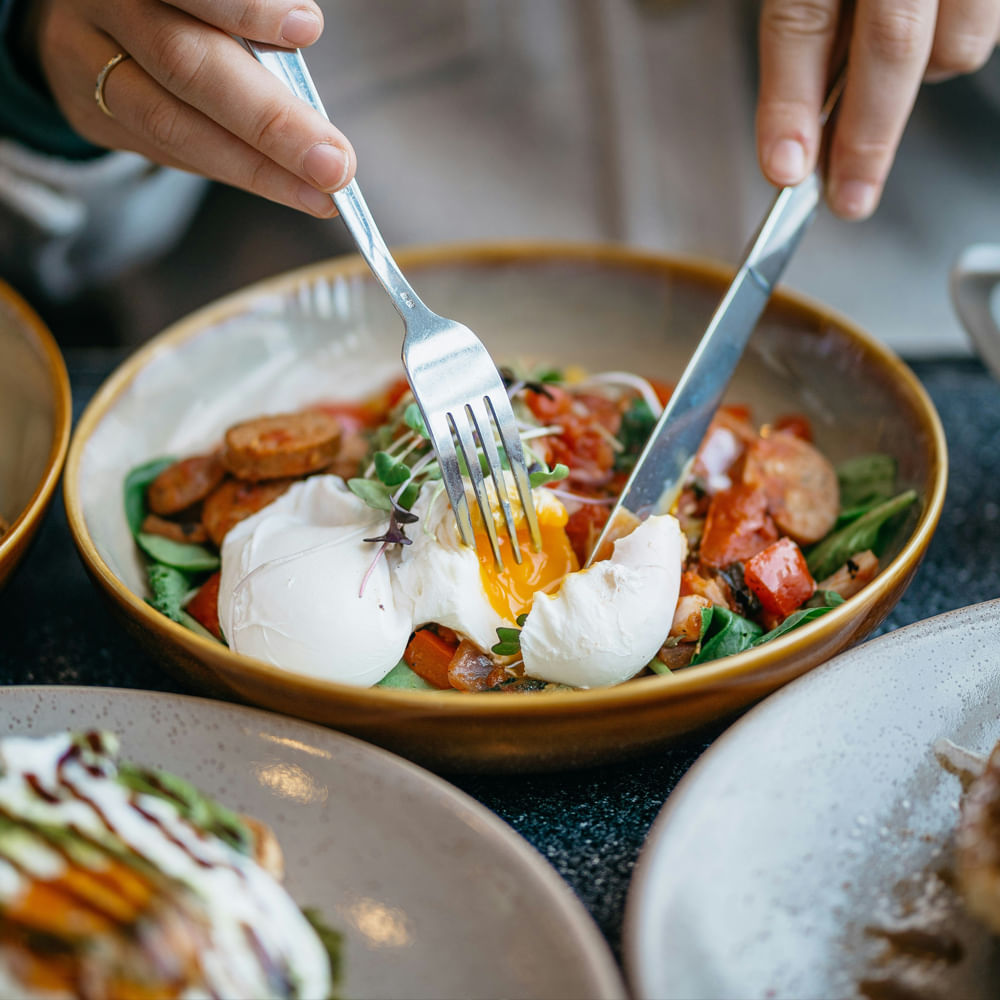 Food,Tableware,Ingredient,Vegetable,Salad,Cooking,Dishware,Recipe,Culinary arts,Kitchen utensil