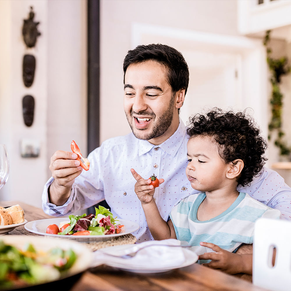 Tableware,Food,Happiness,Smile,Eating,Table,Dishware,Child,Plate,Food craving