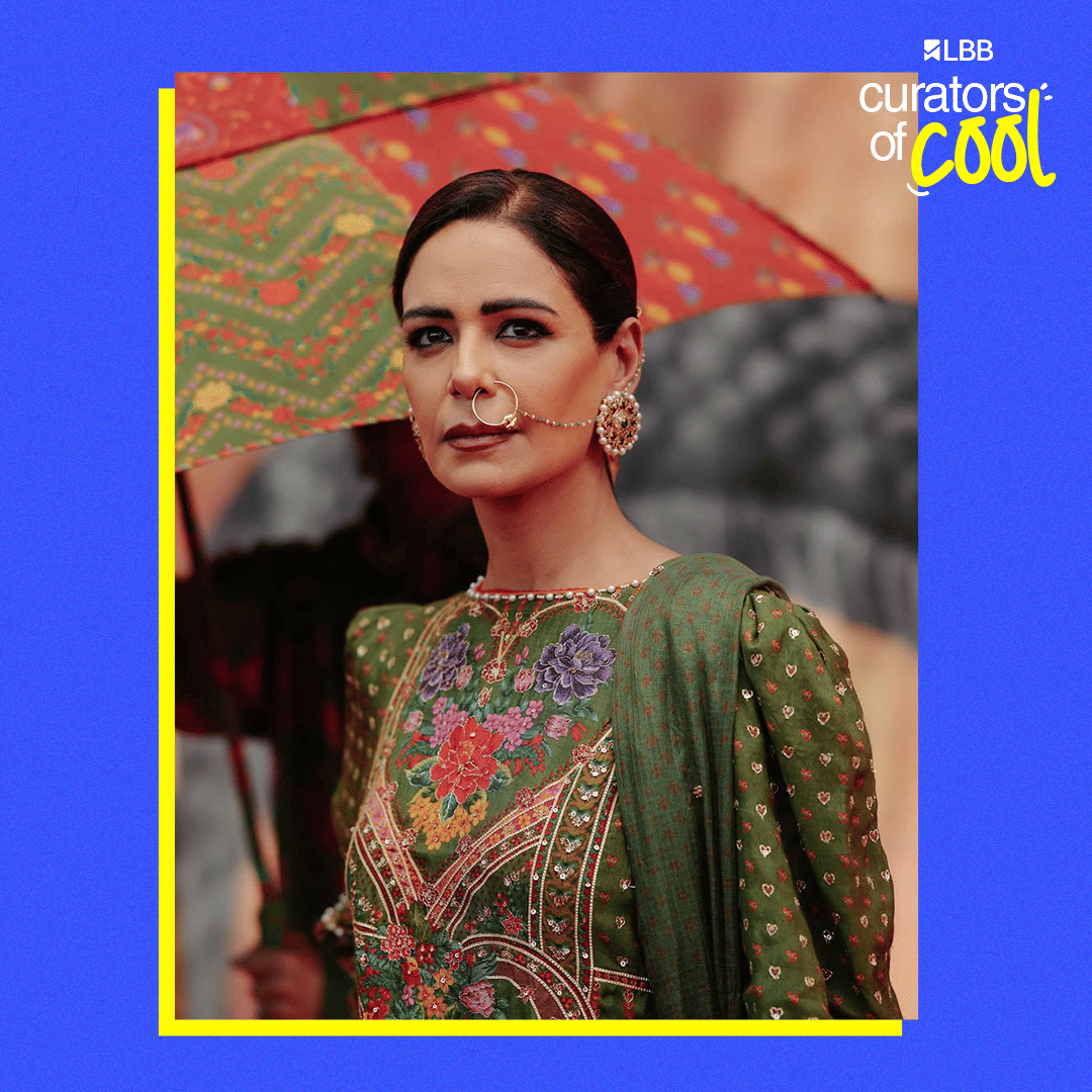 Neck,Earring,Jewellery,Necklace,Makeover,Long hair,Model,Throat,Feather,Sari