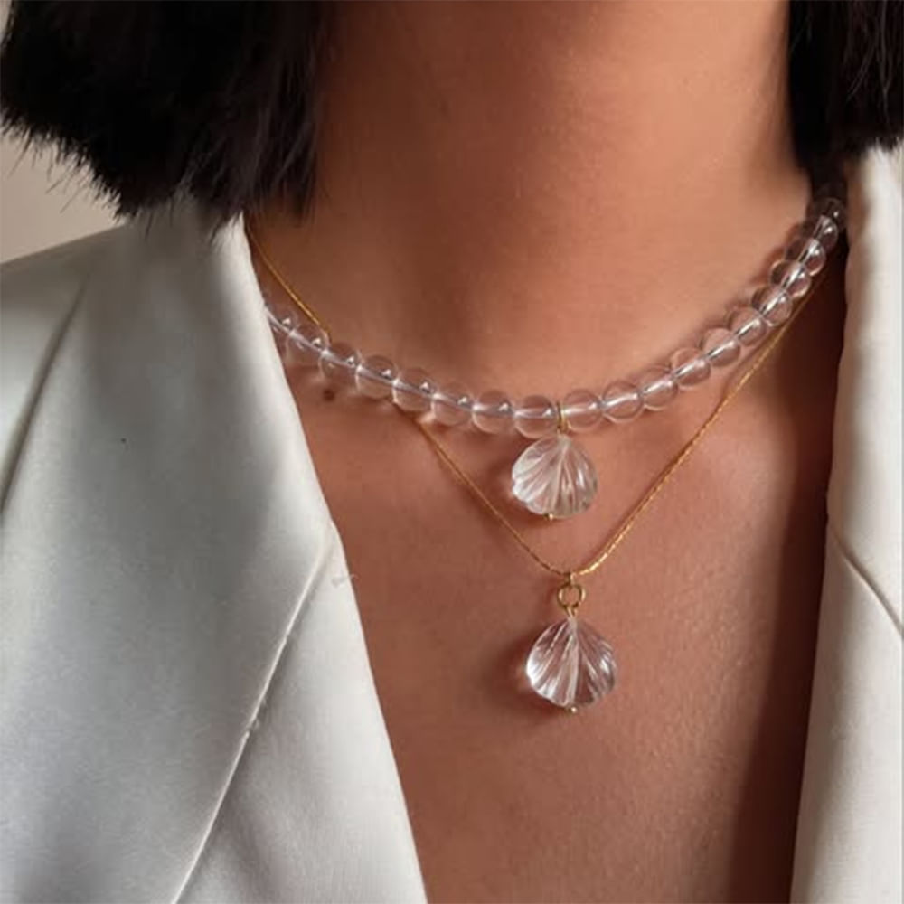 Jewellery,Fashion,Body Jewelry,Pink,Necklace,Gemstone,Natural material,Silver,Metal,Creative arts