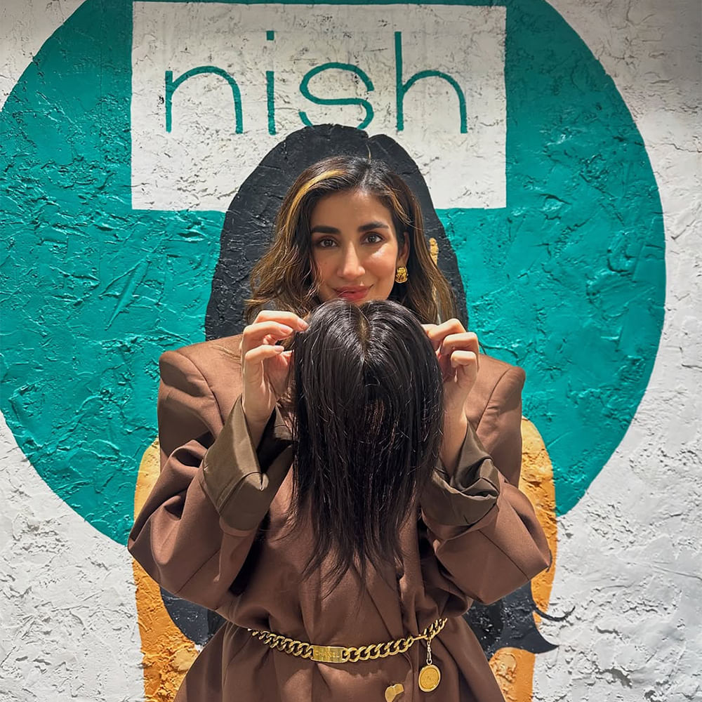 Long hair,Happiness,Layered hair,Feathered hair,Model,Photo shoot,Makeover