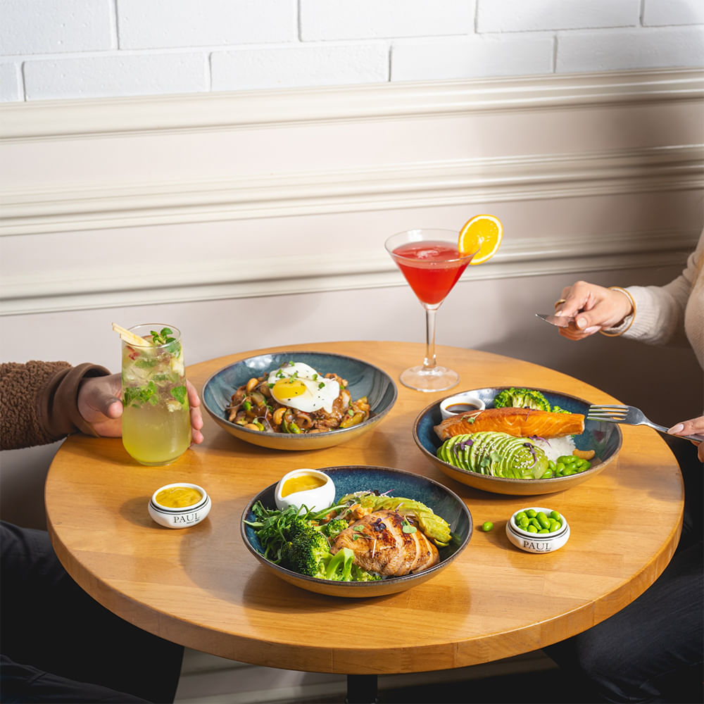 Food,Tableware,Ingredient,Salad,Fruit,Vegetable,Produce,Dishware,Serveware,Bowl