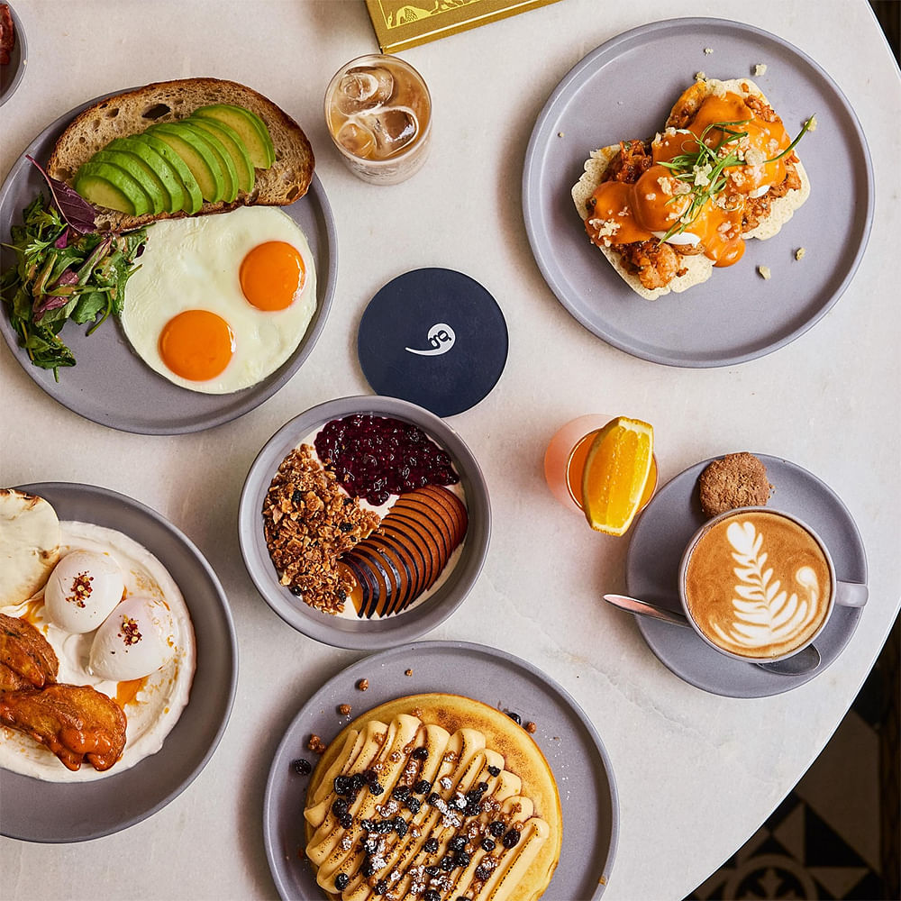 Food,Tableware,Ingredient,Dishware,Breakfast,Serveware,Plate,Dessert,Coffee,Recipe