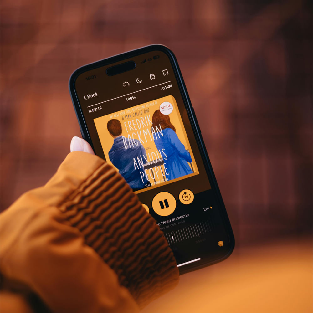 Gadget,Telephony,Mobile phone,Communication Device,Electronic device,Technology,Smartphone,Portable communications device,Mobile device,Display device