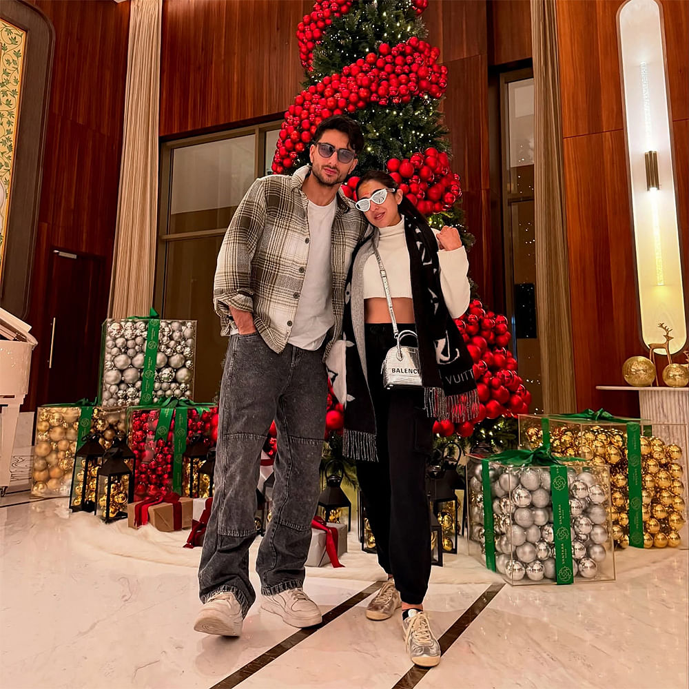 Event,Happiness,Christmas decoration,Holiday,Fun,Party,Christmas Eve,Tradition,Christmas Day,Ceremony