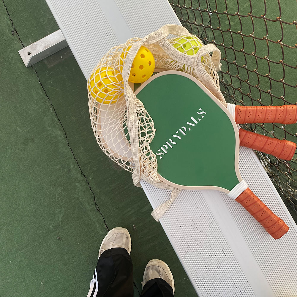 Racquet sport,Racket,Tennis--Equipment and supplies,Tennis,Strings,Soft tennis,Rackets,Paddle tennis,Net,Racketlon