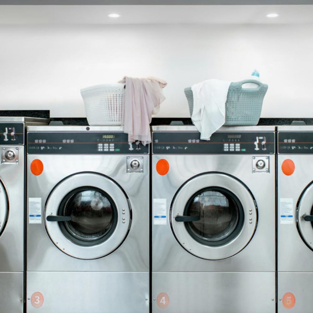 Washing machine,Major appliance,Clothes dryer,Laundry room,Laundry,Home appliance,Machine,Design,Laundry Supply,Aluminium