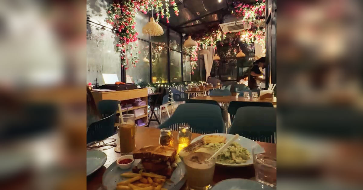 14 Rainy Day Cafes In Mumbai To Enjoy Monsoon | LBB, Mumbai