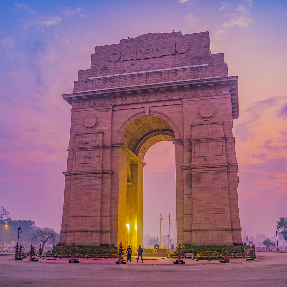 Triumphal arch,Arch,Architecture,Landmark,Monument,Tourist attraction,History,Historic site,Classical architecture,National Historic Landmark