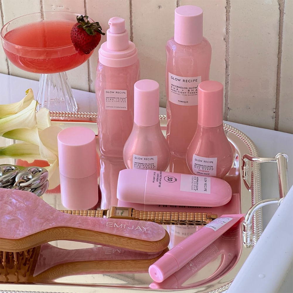 Bottle,Cosmetics,Pink,Liquid,Personal care,Plastic,Skin Care,Box,Packaging and labeling,Brush