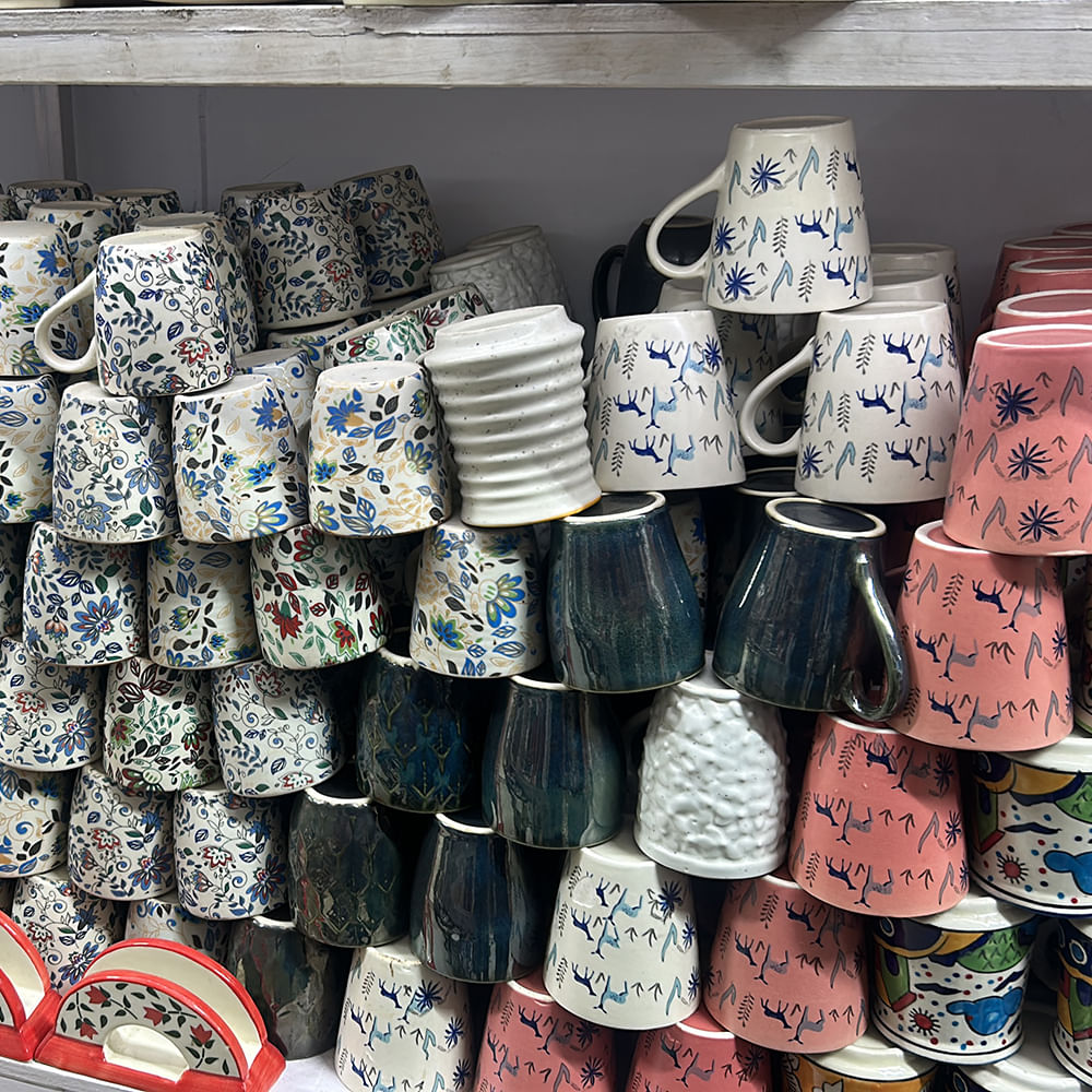 Tableware,Serveware,Cup,Drinkware,Porcelain,Ceramic,Pottery,Dishware,Blue and white pottery,Coffee cup