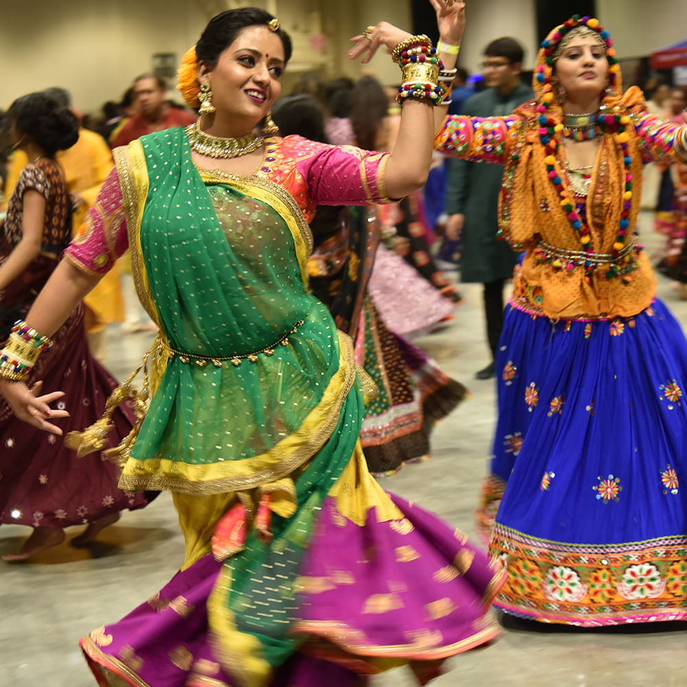 Performing Arts,Entertainment,Dance,Performance,Event,Temple,Smile,Happiness,Tradition,Artist