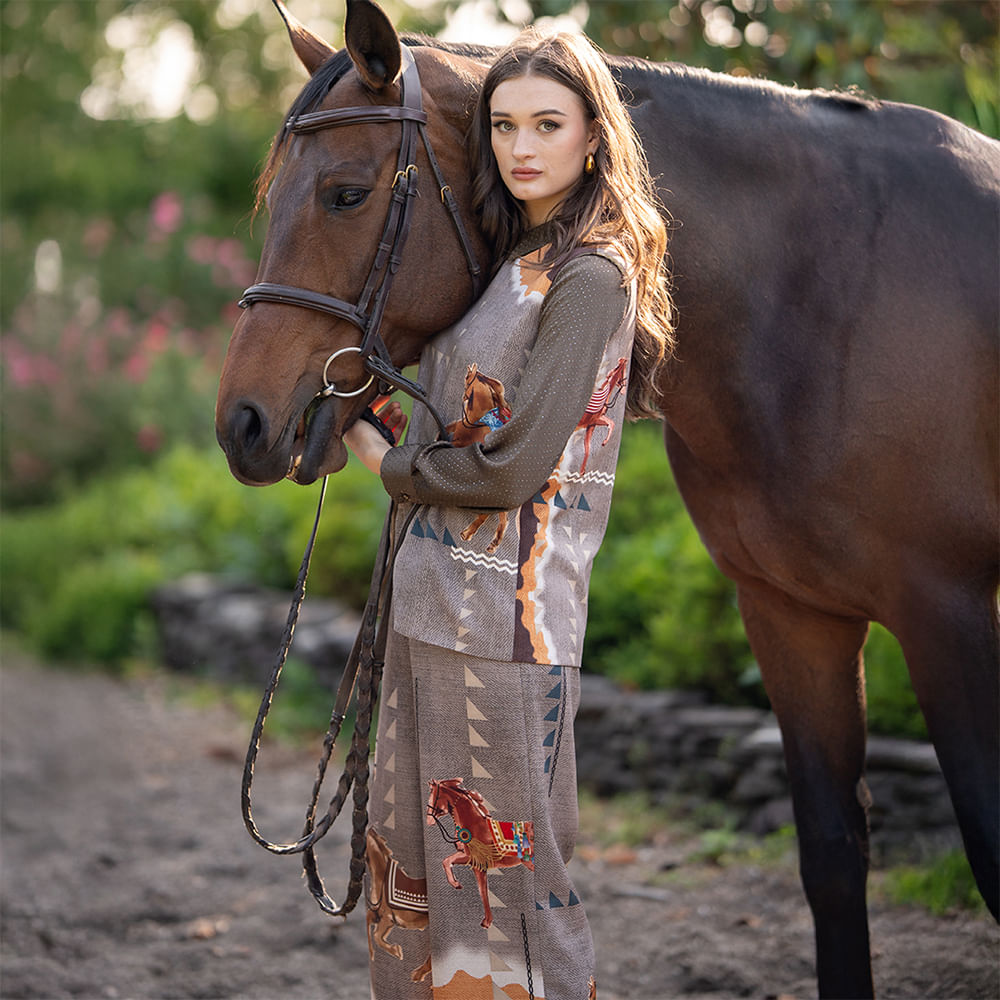 Horse,Bridle,Horse tack,Working animal,Horse Supplies,Livestock,Mare,Mane,Rein,Pet Supply