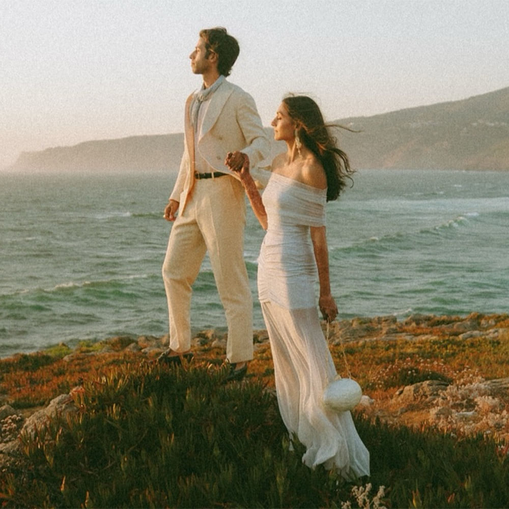 Dress,Happiness,Summer,Gown,Bridal Clothing,Bride,People in nature,Wedding dress,Waist,Vacation