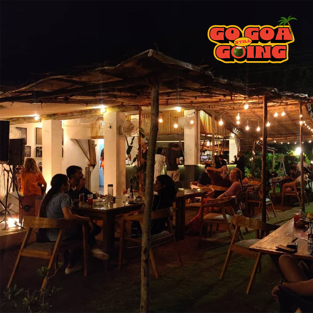 Furniture,Restaurant,Chair,Night,Customer,Outdoor Table,Party