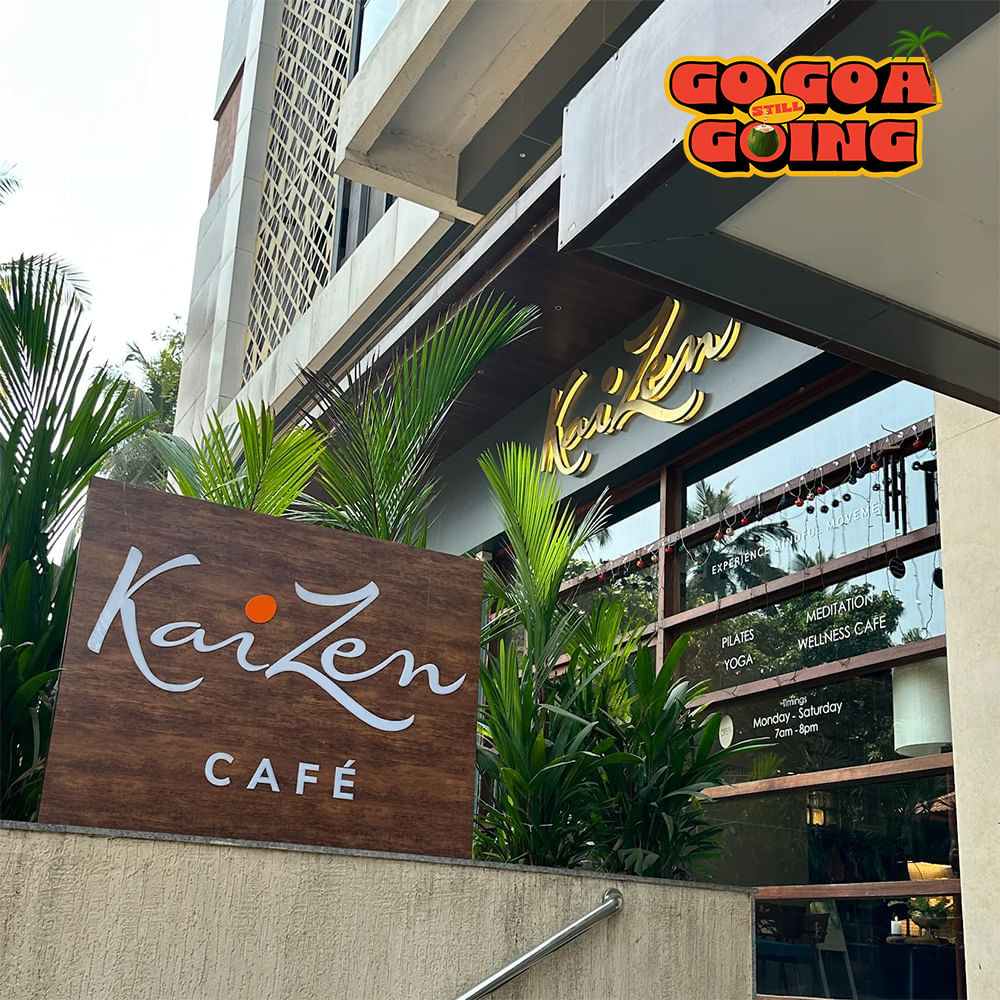 Restaurant,Ceiling,Chair,Houseplant,Fast food restaurant