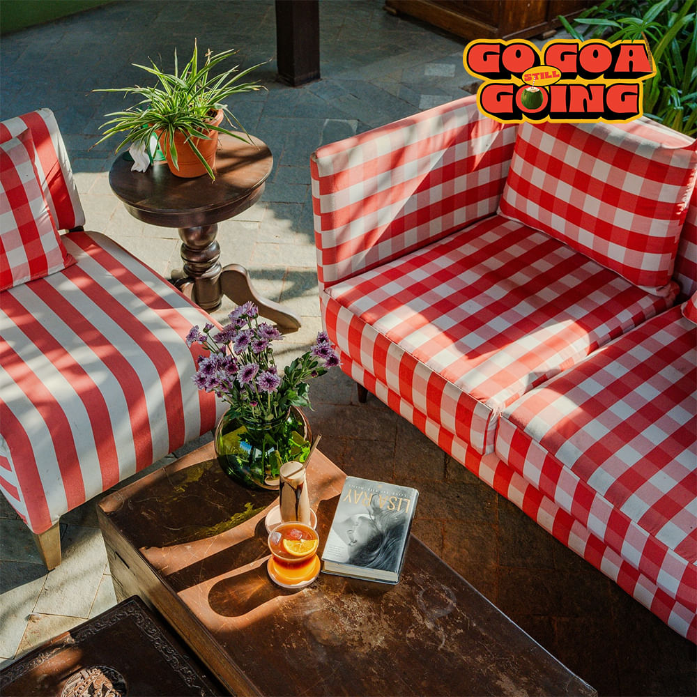 Furniture,Outdoor furniture,Couch,Daybed,Cushion,Chair,Design,Living room,Houseplant,Linens