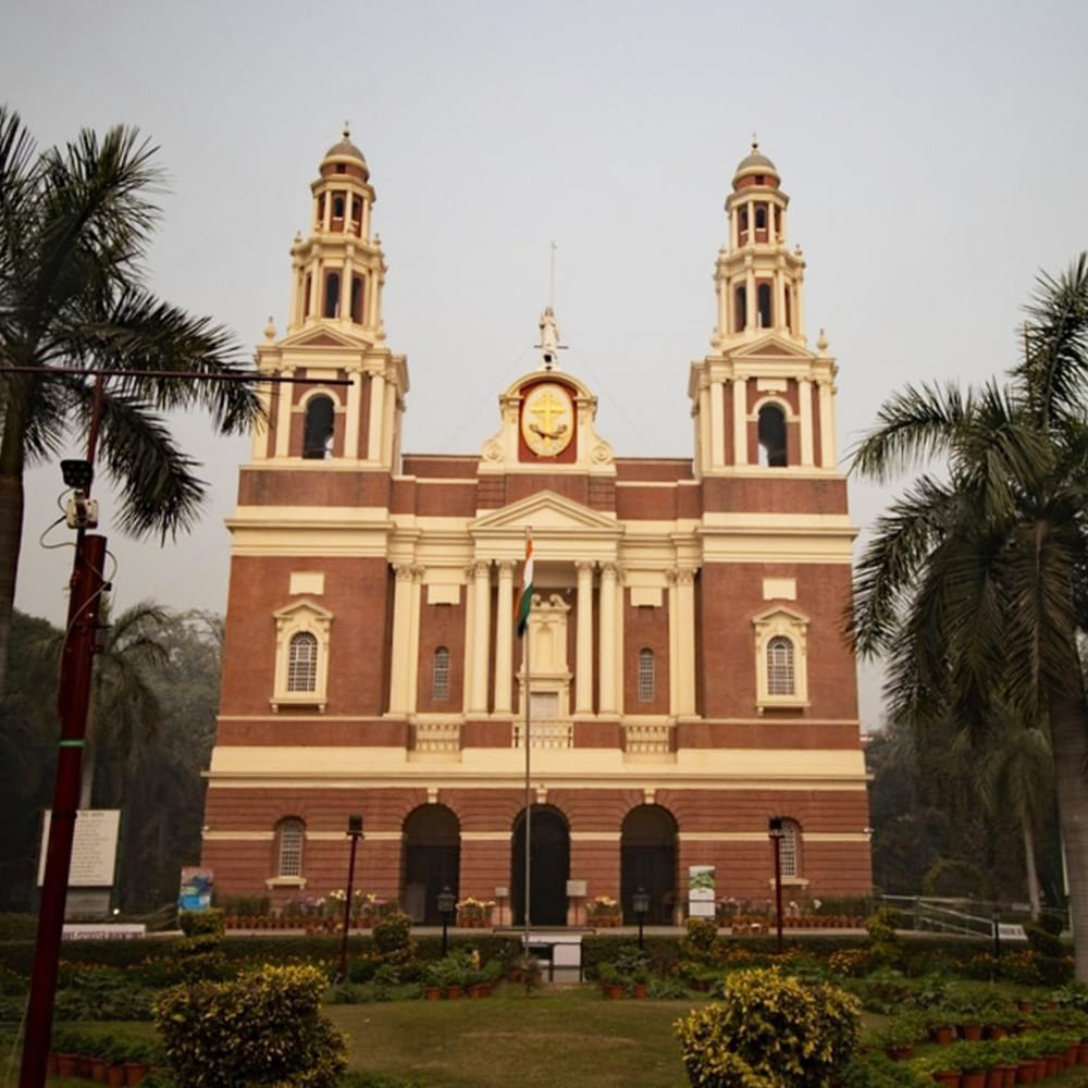 Church,Religious institute,Classical architecture,Parish,Convent,Varnish,Temple,Cathedral,Byzantine architecture,Palm trees