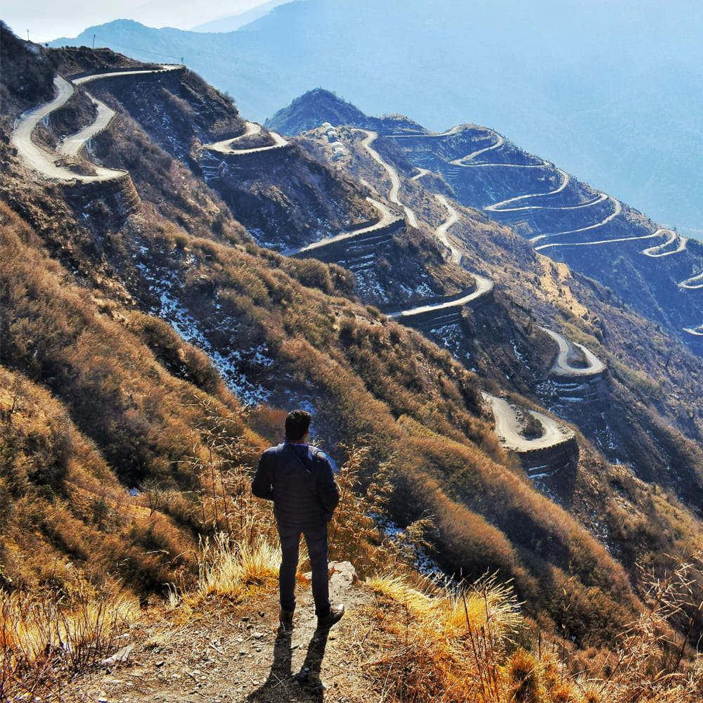 Mountainous landforms,Mountain,Highland,Hill,Terrain,Mountain range,Valley,Mountain pass,Hill station,Slope